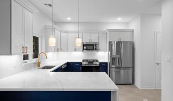 410 Morris Pl, Roselle, NJ 07203