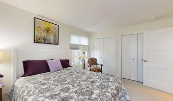 1671 N Belmont Ct, Arlington Heights, IL 60004
