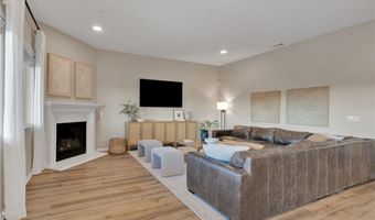 17066 Takipi Rd, Apple Valley, CA 92307