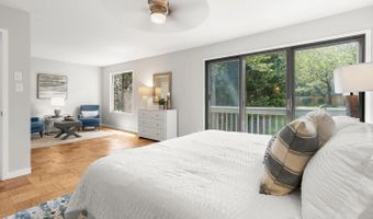 5230 POOKS HILL Rd #D-26, Bethesda, MD 20814