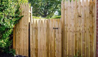 209 Whitehall Rd, Albany, NY 12209