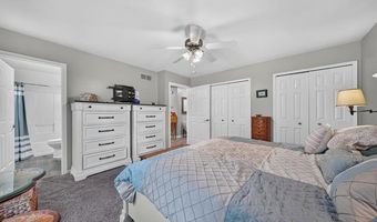 7774 E Ridge Dr, Almont, MI 48003