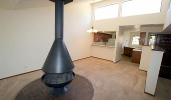 830 Live Oak Rd NE E, Albuquerque, NM 87122