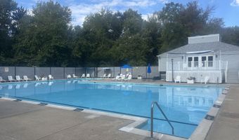 105 Peddlars Dr 105, Branford, CT 06405