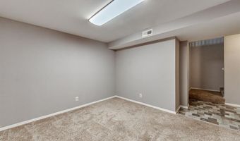 1632 Whispering Creek Dr, Ballwin, MO 63021