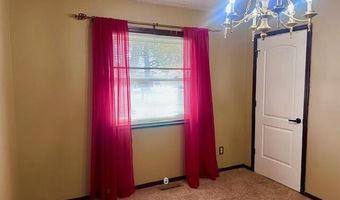 225 N Pringle Ave, Ash Grove, MO 65604