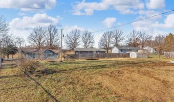 320 Harrison Ct, Auburn, KS 66402