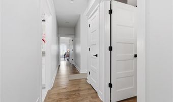 1210 Signal Lake Ct, Baldwin City, KS 66006