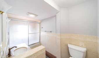 14 MEADOW St, Bayonne, NJ 07002