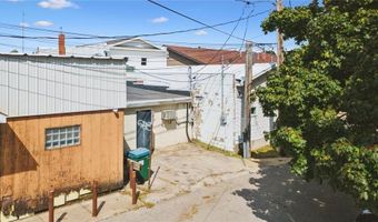211 E Main, Anamosa, IA 52205