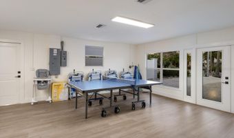 212 OAK Ave, Anna Maria, FL 34216