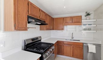 2536 Albrecht Ave, Akron, OH 44312