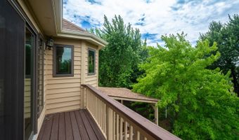 25047 W Palmer Ct, Antioch, IL 60002