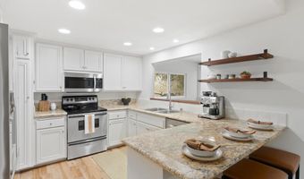 2220 Nob Hl, Carlsbad, CA 92008