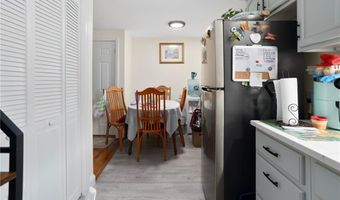 370 Montgomery Ave, Cranston, RI 02905