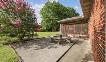 827 W Cunningham St, Alcoa, TN 37701