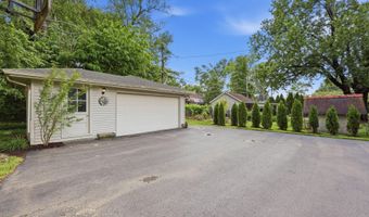 916 Audubon Pkwy, Audubon Park, KY 40213