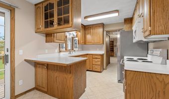 307 14th Pl NW, Austin, MN 55912