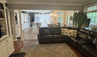 105 Willow Dr, Andalusia, AL 36421