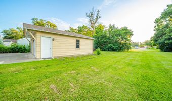 171 Nursery Rd, Anderson, IN 46012
