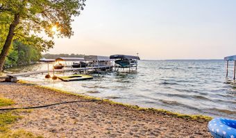 2531 S Le Homme Dieu Dr NE 102, Alexandria, MN 56308