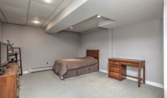 39 Lasky Rd, Beacon Falls, CT 06403