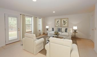 4 Bow Center Rd F2, Bow, NH 03304