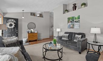 W5982 STRAWFLOWER Drive, Appleton, WI 54915