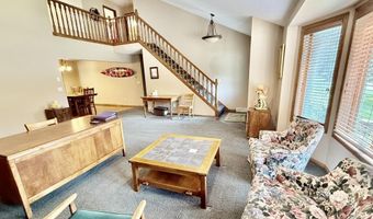 12959 Ironwood Dr, Aberdeen, SD 57401