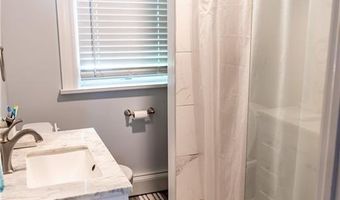 575 Pontiac Ave, Cranston, RI 02910
