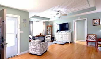 160 Redwood Dr, Bardstown, KY 40004