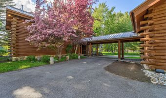 1301 Glen Aspen Dr, Bellevue, ID 83313