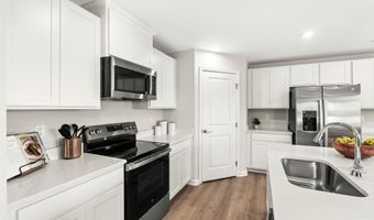 8011 Sterling Oaks Dr NW Plan: Woodford, Ash, NC 28420