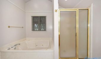27615 Shannon Rd, Ardmore, AL 35739