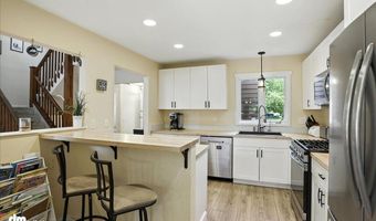 6622 Lakeway Dr, Anchorage, AK 99502