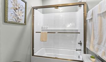 782 Water St, Biloxi, MS 39530