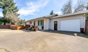 656 E Thornton Lake Dr NW, Albany, OR 97321