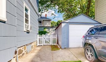 14 Bayard St, Boston, MA 02134