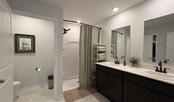 11 Cider Mill Dr, Ashville, OH 43103