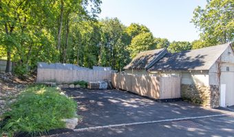 41 Wakemore St, Darien, CT 06820