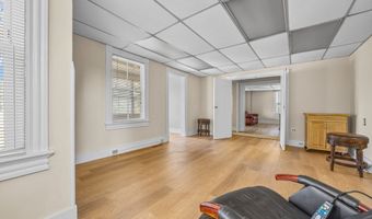 85 School Ground Rd, Branford, CT 06405