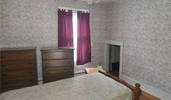 30 Cumberland St, Cumberland, RI 02864