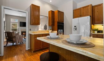 5971 Creekview Ct, Ann Arbor, MI 48108