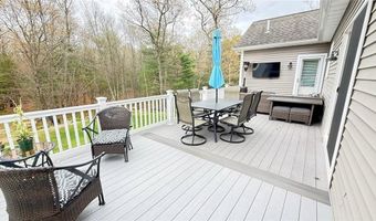 12 Hillside Dr, Charlestown, RI 02813