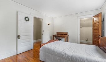 910 W Huron St, Ann Arbor, MI 48103