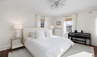 35 Hall Ave, Newport, RI 02840