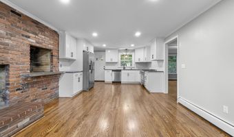 545 Simsbury Rd, Bloomfield, CT 06002