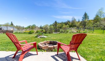 59 Cedar Wood Dr, Brighton, VT 05846