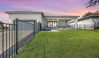 1304 Meyer Pkwy, New Braunfels, TX 78132
