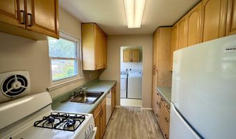 27 Anchorage Blvd, Bayville, NJ 08721